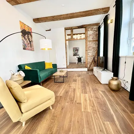 Historisches Altstadt Juwel Mit 2 Zimmern Inklusive Netflix Stade Exterior foto