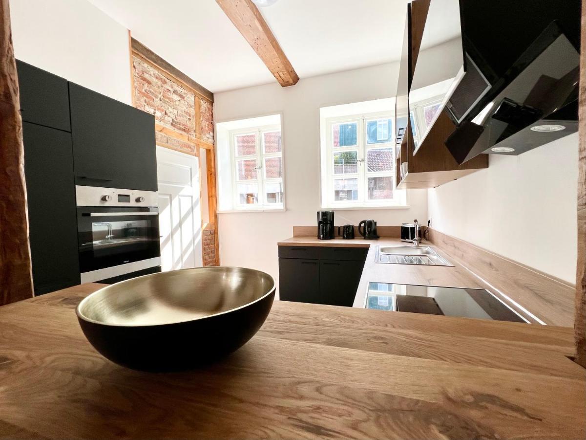 Apartment Historisches Altstadt Juwel Mit 2 Zimmern Inklusive Netflix Stade