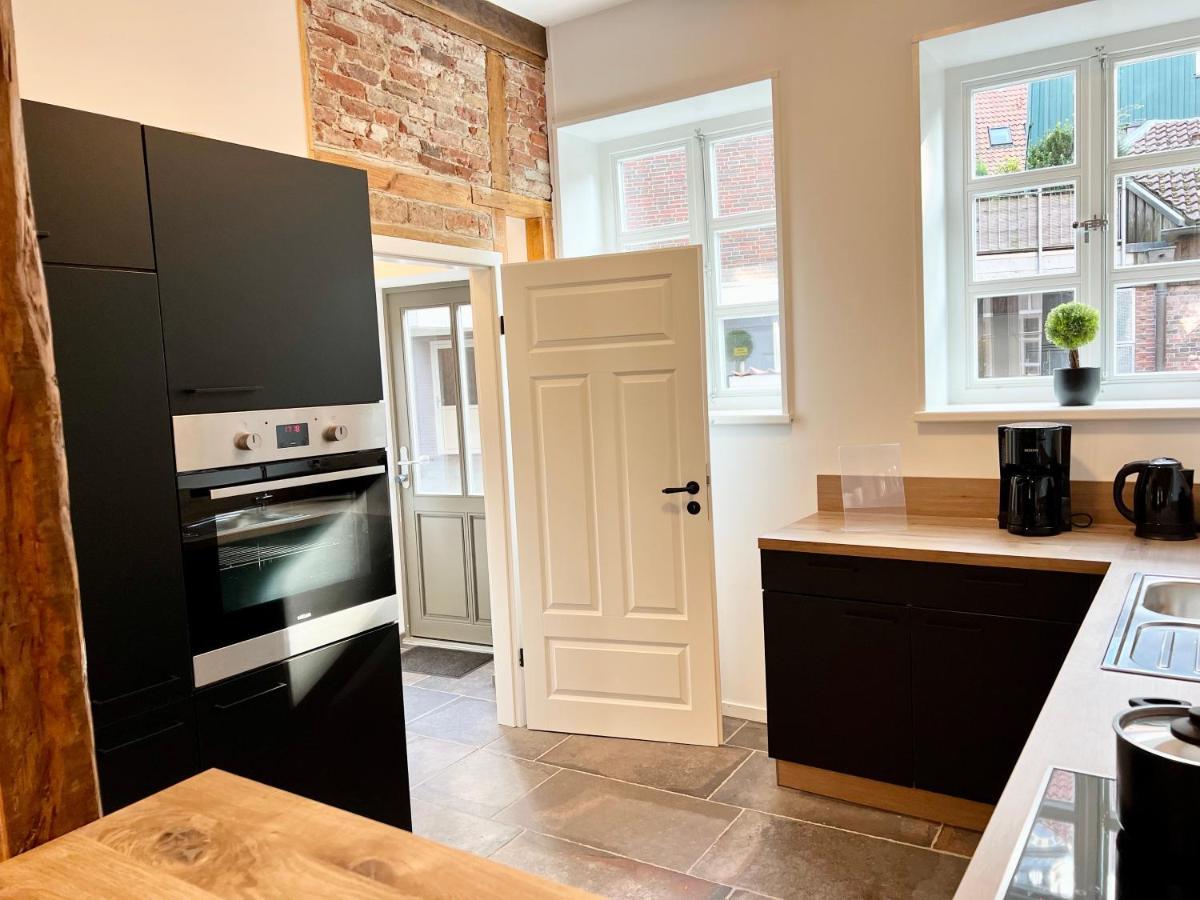 Apartment Historisches Altstadt Juwel Mit 2 Zimmern Inklusive Netflix Stade