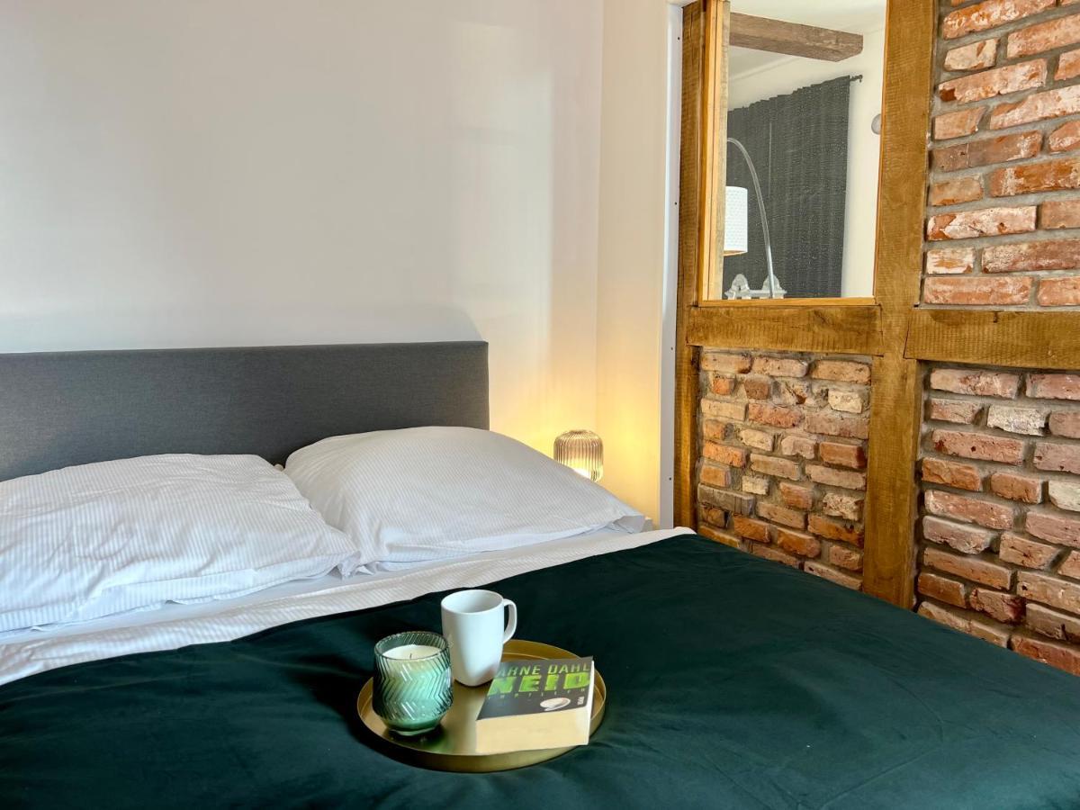 Apartment Historisches Altstadt Juwel Mit 2 Zimmern Inklusive Netflix Stade